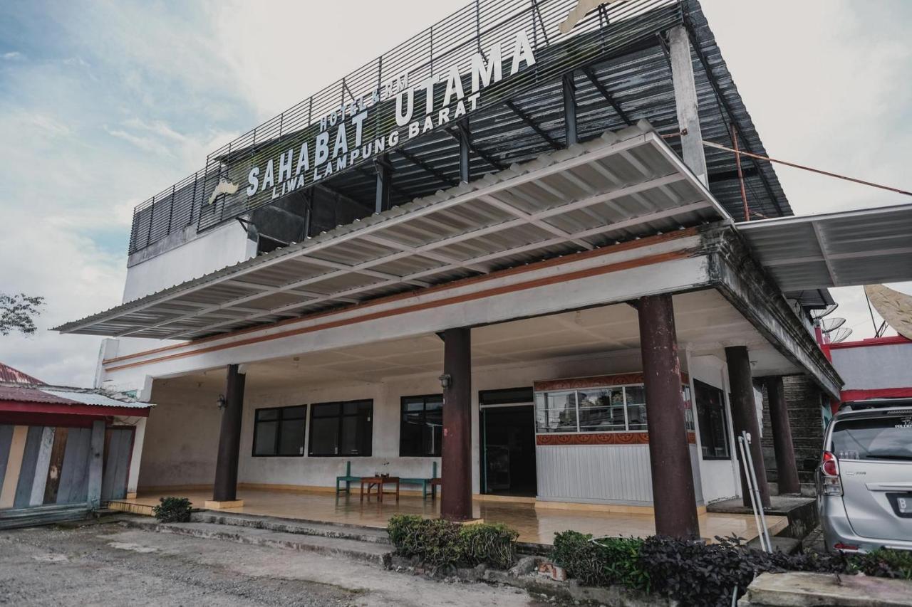红多兹伊斯兰酒店-近里瓦植物园 Negarabatin 外观 照片
